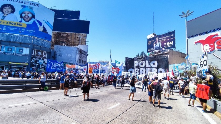 Con amenaza de acampe, levantaron los piquetes en Puente Pueyrredón, Acceso Oeste y Panamericana