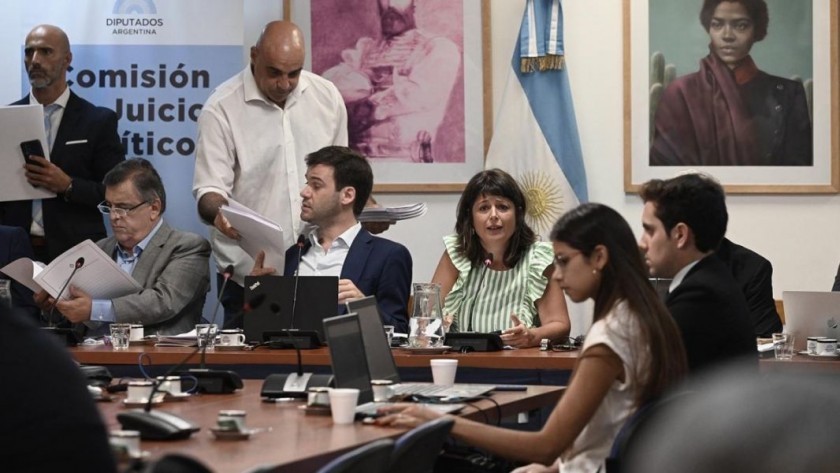 El oficialismo avanza con el juicio político contra la Corte Suprema