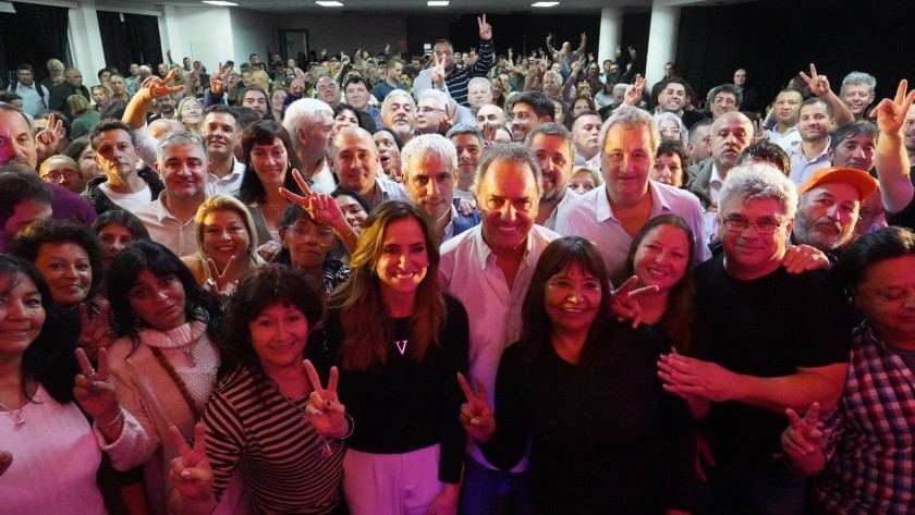 Scioli: “Aunque pongan que hay que tener dos brazos, voy a competir igual”