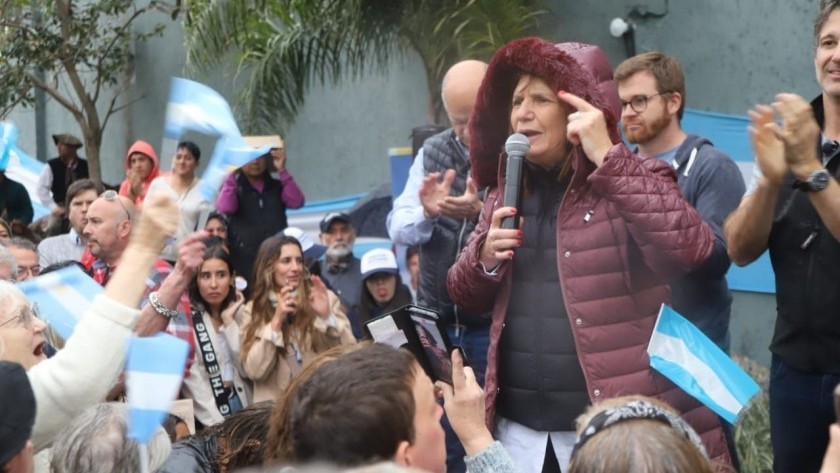 Bullrich denunciará a Milei por acusarla de 