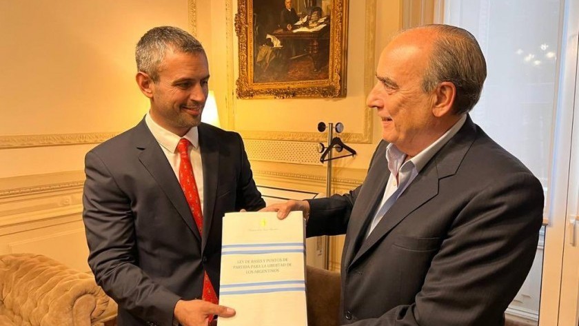 Milei envió al Congreso un proyecto de ley en el que pide la emergencia hasta 2025