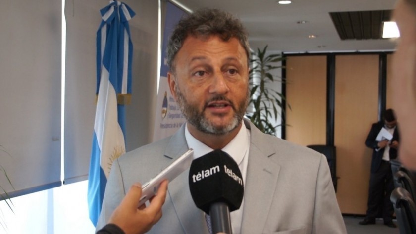 Milei echó al Secretario de Trabajo Omar Yasin por la suba de sueldos al Gabinete