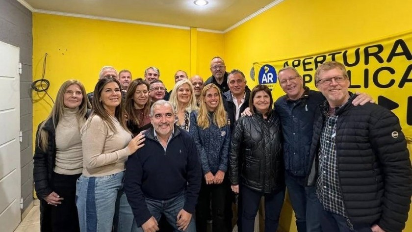 GBA: Valenzuela y Bullrich encabezaron encuentro del PRO en respaldo al Gobierno