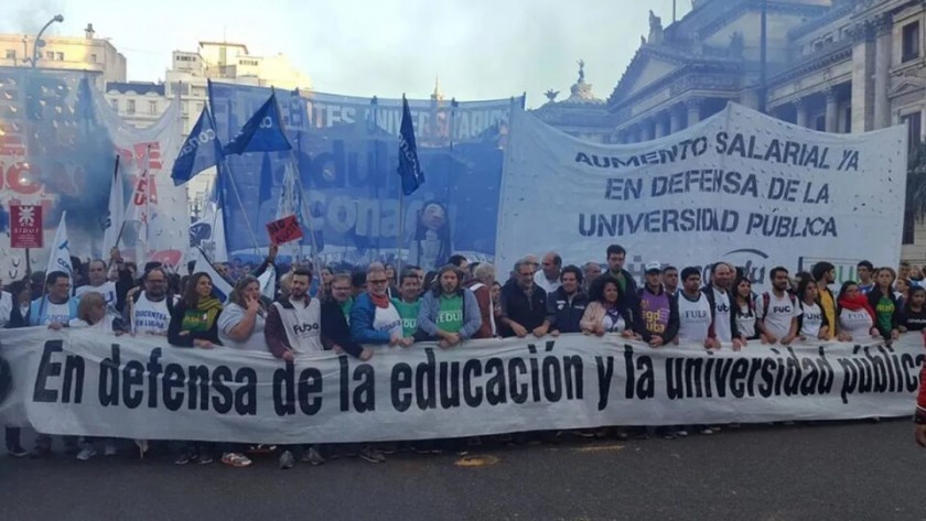 Pulseada entre Gobierno y universidades se endurece a la espera del veto a la ley de financiamiento