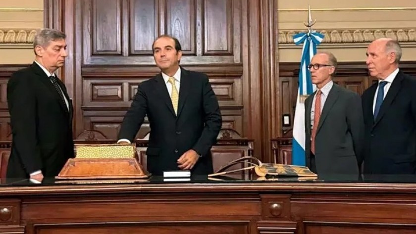 Renunció Manuel García-Mansilla a la Corte Suprema de Justicia