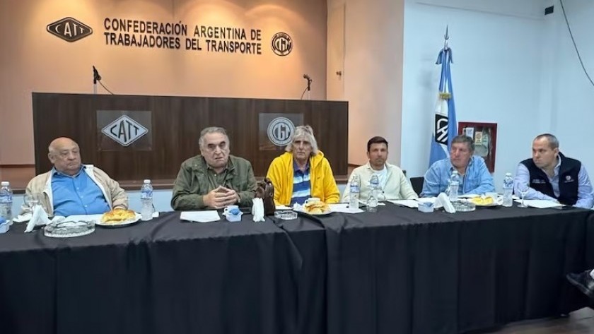 Sin la UTA, la Confederación de Transporte ratificó el paro del jueves