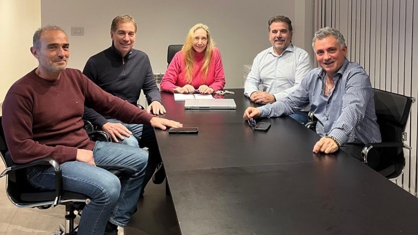 Karina Milei se adueñó de la lapicera en el cierre de listas y limitó al PRO