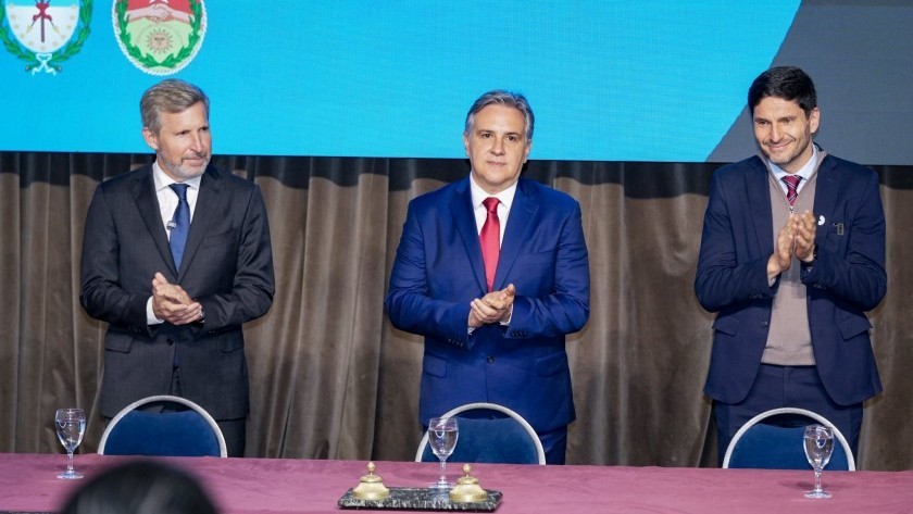Pullaro, Llaryora y Frigerio reclamaron “más federalismo” y el fin de las retenciones al campo