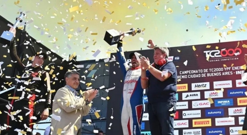 CABA: Más de 70 mil personas vivieron la fiesta del circuito callejero de TC2000