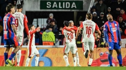 Independiente le ganó 2 a 1 a San Lorenzo y se clasificó a los Play Off