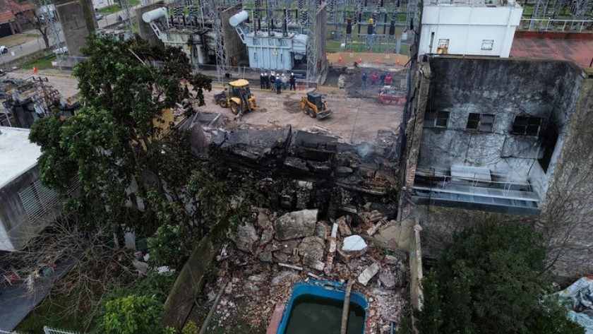 La Plata: 18 mil usuarios siguen sin luz tras el incendio en una subestación
