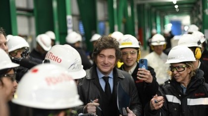 Milei en Catamarca: críticas a Quintela y elogios a gobernadores con proyectos RIGI