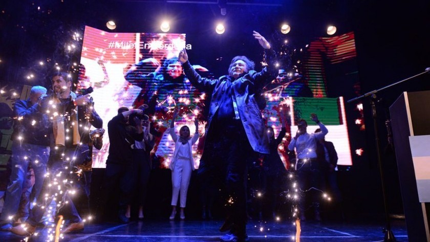 Córdoba: Javier Milei presentó su “plan económico motosierra”